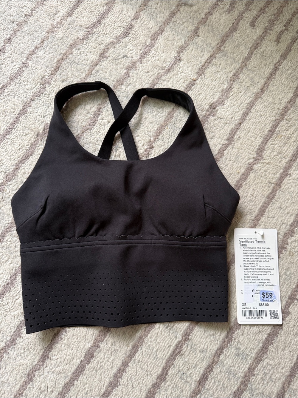Lululemon ventilated tennis tank a/c XS